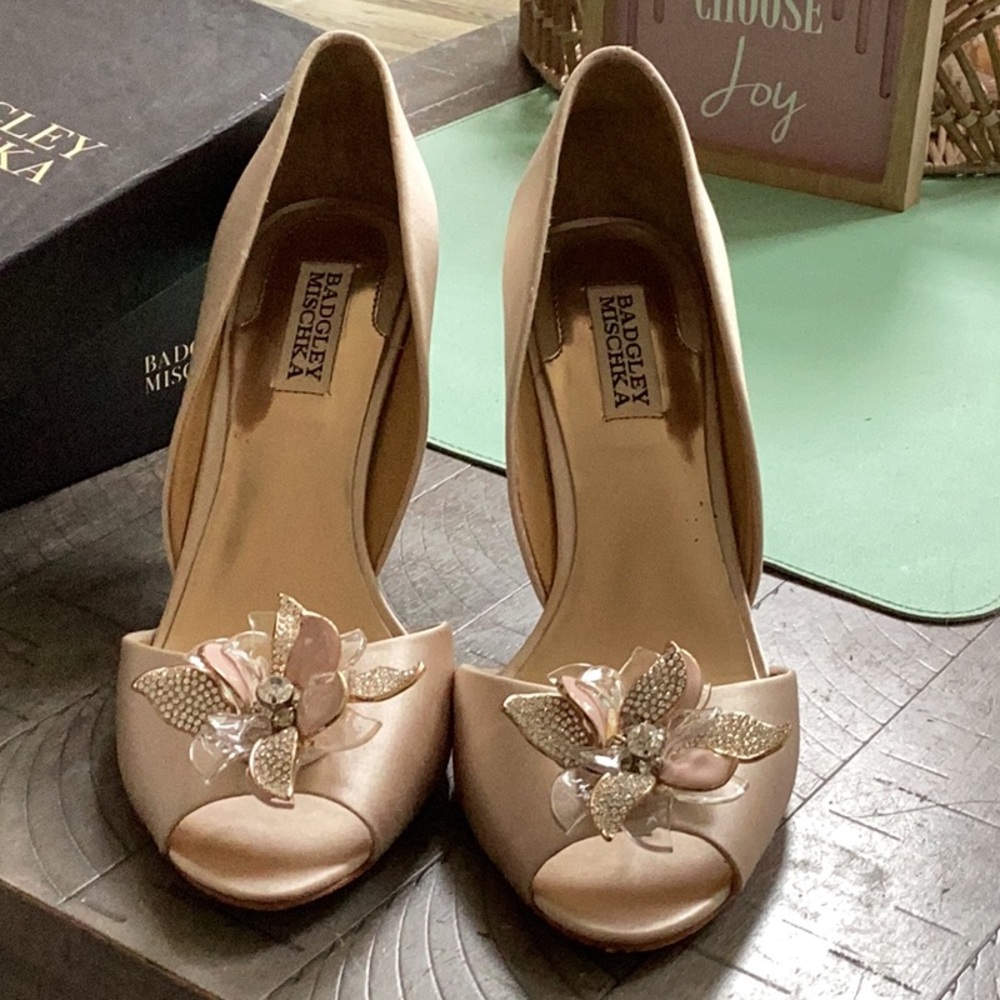 Badgley Mischka Women's Peep Toe Heels - Light Rose Pink